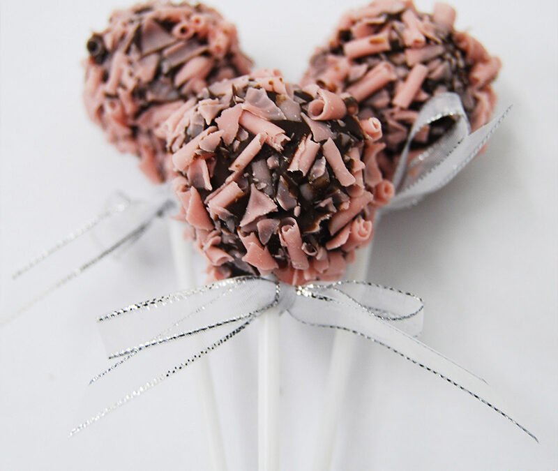 Cake pop: Cake on a stick is the new favorite!
