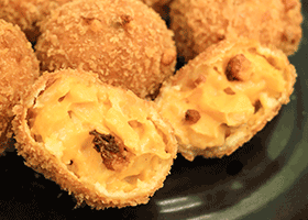 Mac & Cheese Ball